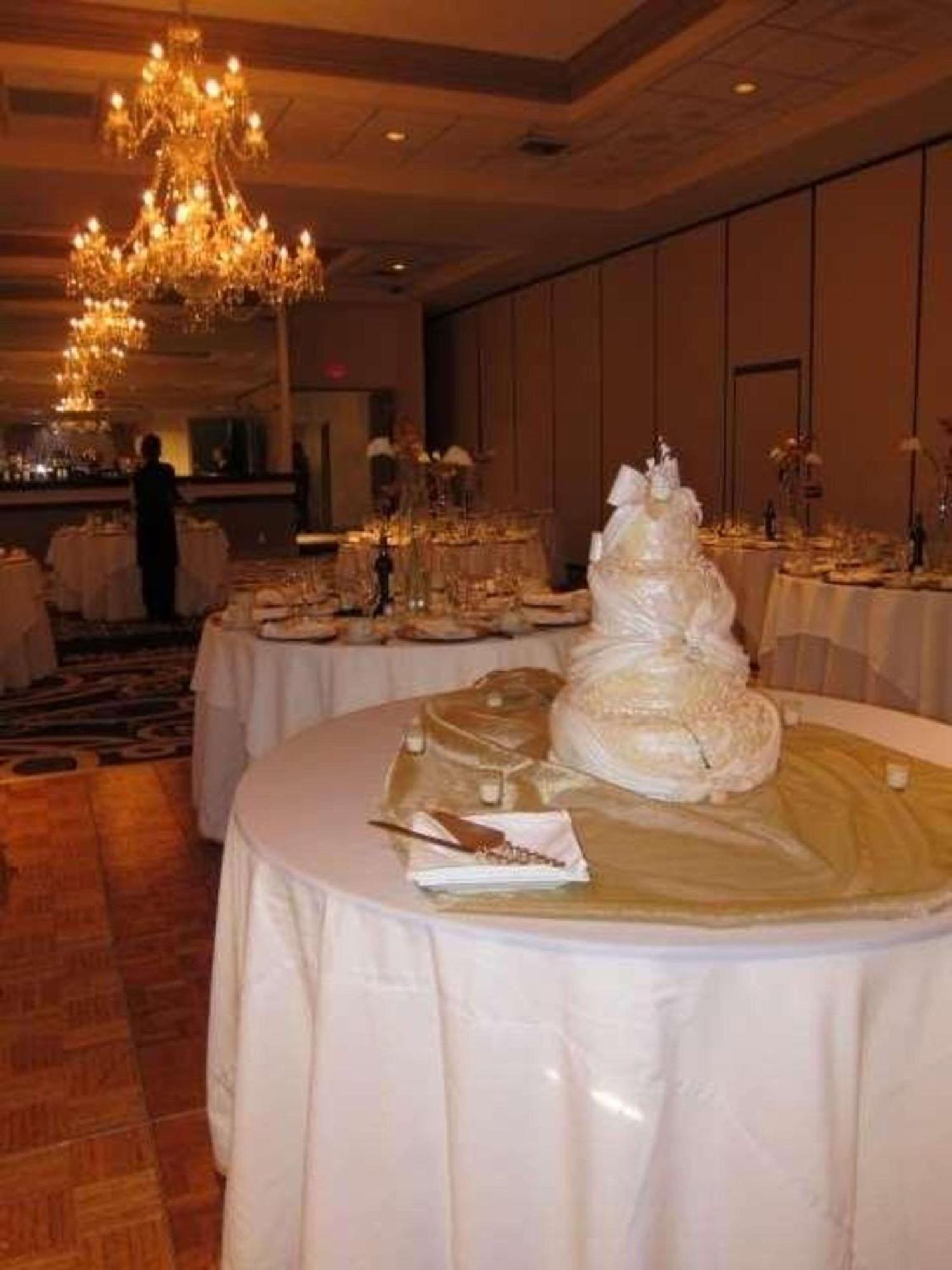 Radisson Hotel & Conference Center Rockford Bagian luar foto