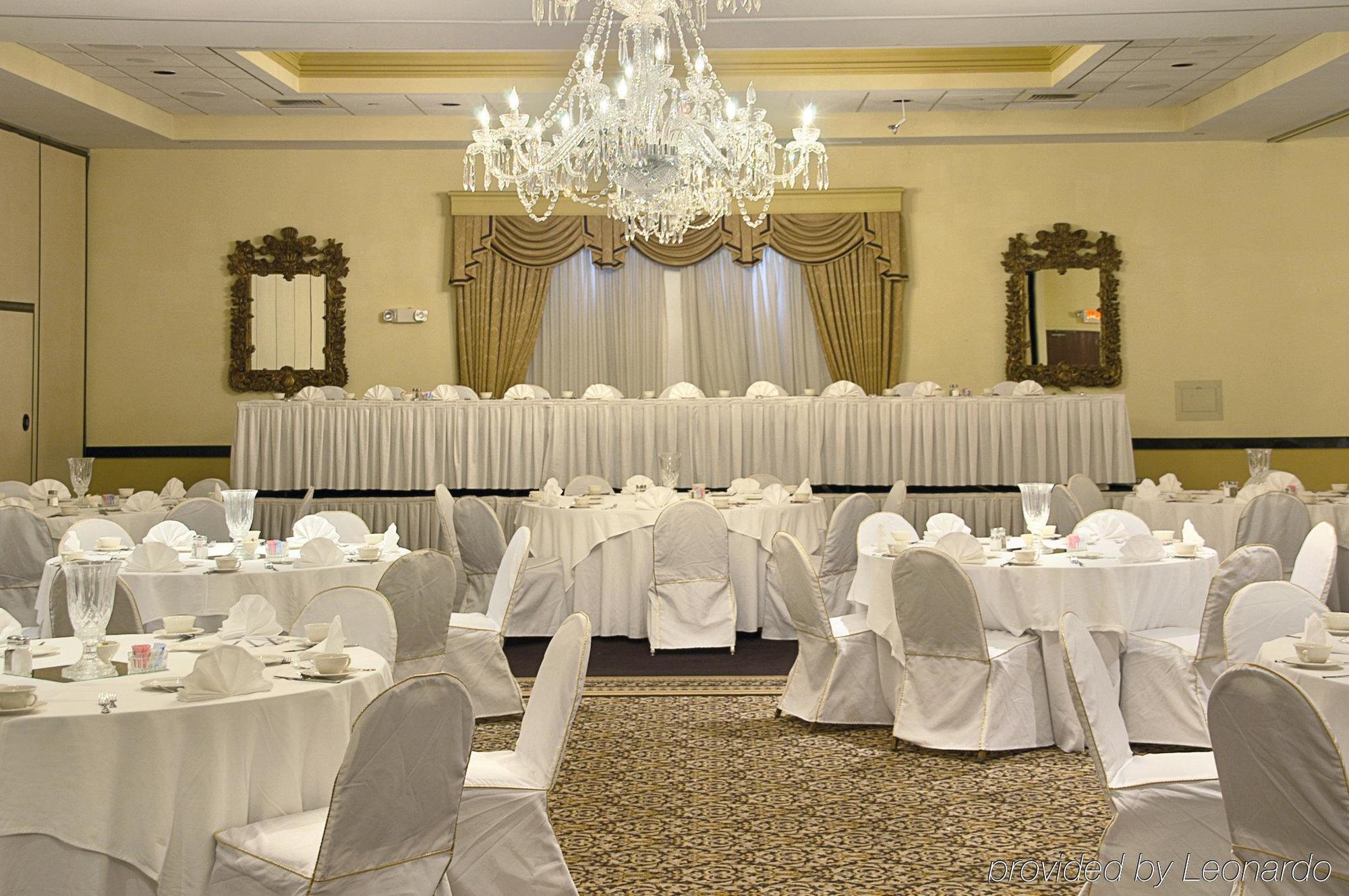 Radisson Hotel & Conference Center Rockford Restoran foto