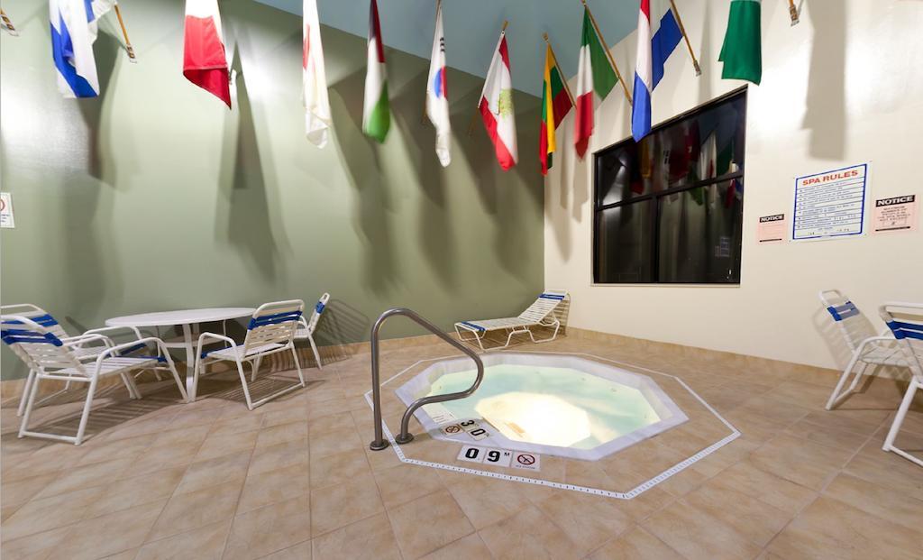 Radisson Hotel & Conference Center Rockford Bagian luar foto